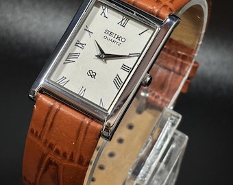 Vintage Seiko Panzeruhr: Römische Ziffern, Lederband