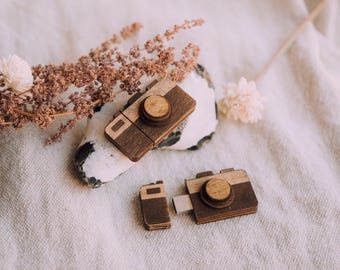 Memoria USB de madera con forma de cámara, guardián de recuerdos personalizado, interfaz 3.0 de alta velocidad, regalos de fotografía únicos, madera contrachapada de abedul, grabado