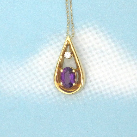 14K Gold Amethyst & Diamond Pendant Necklace with… - image 1