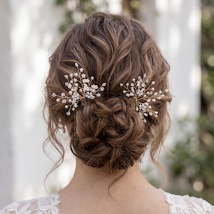 Épingles à cheveux de mariée exquises en opale, strass, perles de rocaille blanches et perles, accessoires de coiffure bohèmes dorés pour mariage, pièce de coiffure de mariage unique, épingles de mariée