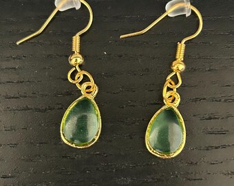 Pendientes de resina verde