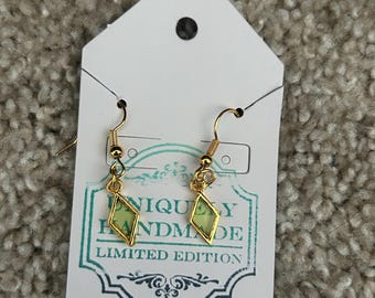 Pendientes de resina con forma de diamante
