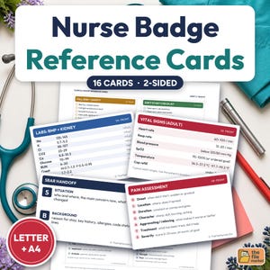 Puede incluir: Un juego de 16 tarjetas de referencia para credenciales de enfermería de doble cara con información clínica sobre valores de laboratorio, signos vitales, traspaso SBAR y evaluación del dolor, en blanco con encabezados en azul, rojo y verde.
