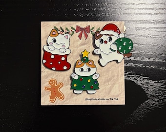 Juego de pines esmaltados de gato navideño: pines festivos para la solapa