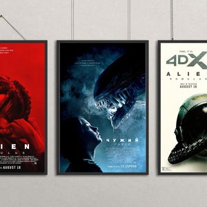 Puede incluir: Tres carteles enmarcados de la película "Alien: Romulus". Los carteles presentan imágenes de la criatura alienígena y el título de la película. Los carteles están en marcos negros y cuelgan de una pared.