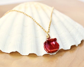 Red Rose Petal Pearl Necklace - Rose Red Pearl Necklace, Red Keishi Pearl Pendant Necklace, Gold Necklace, Red and Gold, Valentine, Romantic