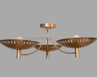 Lámpara de araña moderna de latón crudo de mediados de siglo / Lámpara de techo semiempotrada de 3 luces / Lámpara colgante de cúpula vintage / Iluminación retro