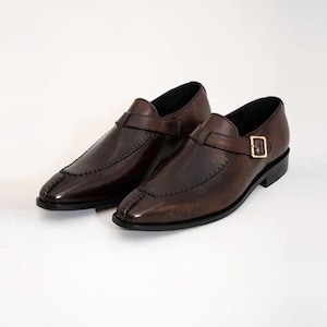 Mocassins de couro marrom feitos à mão com fivela | Sapatos sociais masculinos elegantes e sem cadarço