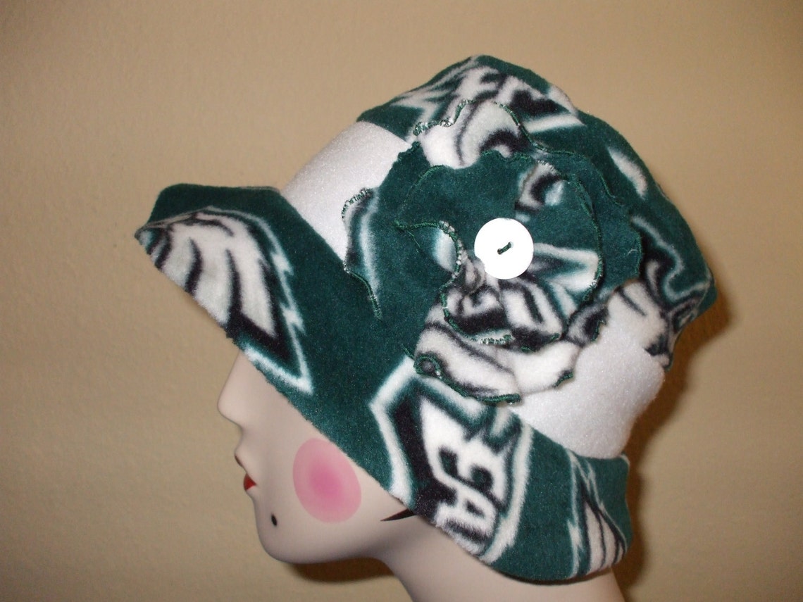 eagles fleece hat