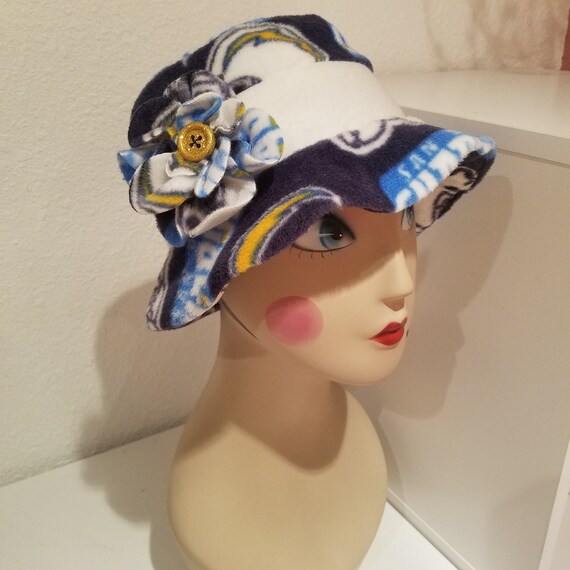 CHARGERS Fan Fleece Hat for Women - Etsy