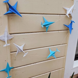Paper planes garlands, origami planes on strings, paper airplanes, origami garland, wedding decor, birthday decoration, pilot wedding decor
