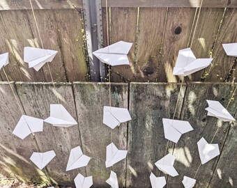 Paper planes garlands, origami planes on strings, paper airplanes, origami garland, wedding decor, birthday decoration, pilot wedding decor