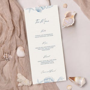 Minimalistische Strandhochzeits-Speisekarte: Druckbare Menükarte, elegantes Hochzeitsdekor, Canva bearbeitbares Menü, ozeanblaue Muscheln