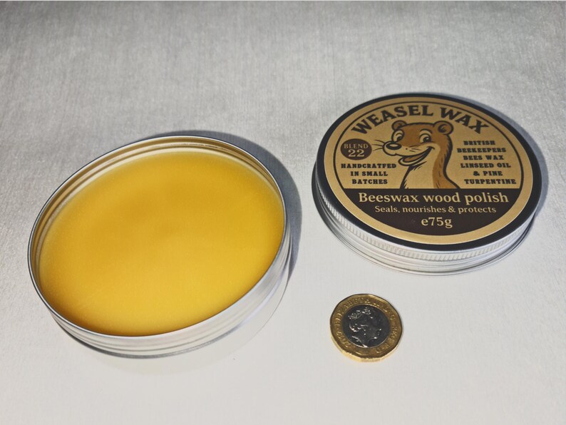 British Beeswax Wood Wax Polish. 100ml tin. Hand crafted in small batches Bild 3