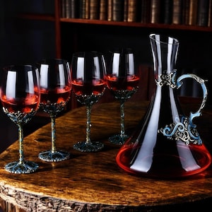 Juego de copa y decantador de vino esmaltados ornamentados: cristalería de lujo de inspiración vintage