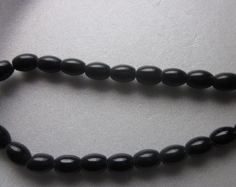 10 Vintage German Pressed Black Flower Oval Glass Beads 18mm
