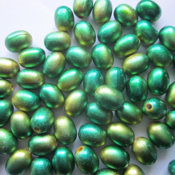 SALE - Green and Gold Oval Acrylic Beads 10x8mm 20 Beads