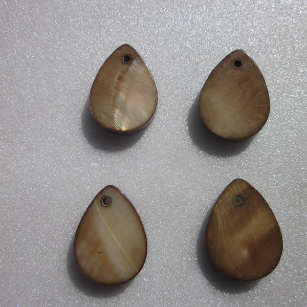 Brown Teardrop Mother of Pearl Shell Pendants 20x15mm 4 Pendants