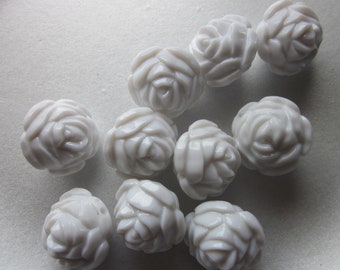 White Flower Acrylic Beads 24mm 6 Beads