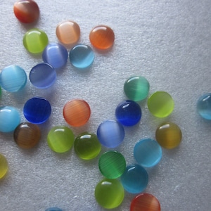 Cabochons oeil de chat multicolores 6 x 3 mm 30 cabochons
