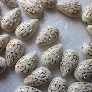 Ivory and Gold Teardrop Acrylic Beads 18mm 10 Beads