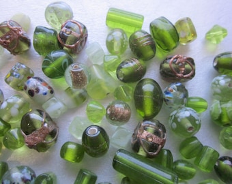 Green Lampwork Glass Beads 7-22mm 14 Beads