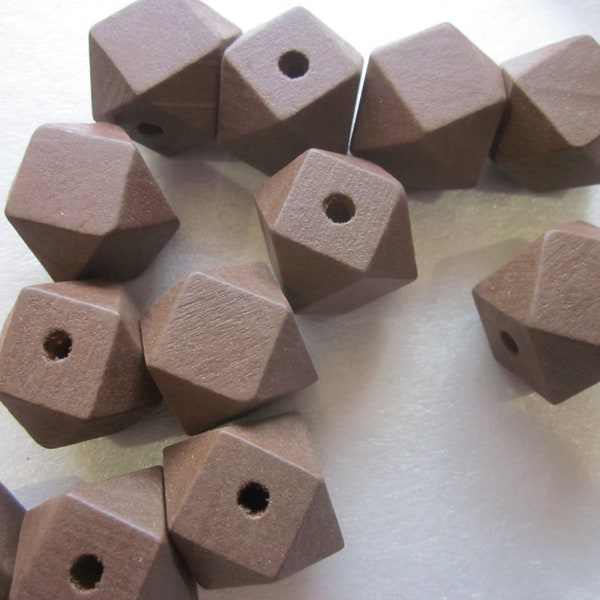 Cuentas poligonales de madera marrón chocolate 20 mm 8 cuentas
