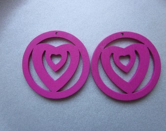 Fuschia Wood Heart Pendants 48mm 2 Pendants