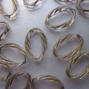 Clear and Gold Acrylic Links 31mm 8 Links