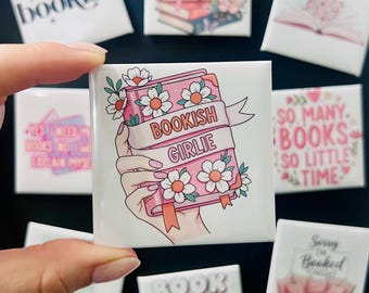 Bookish Girlie Magnet | Bookish Gift