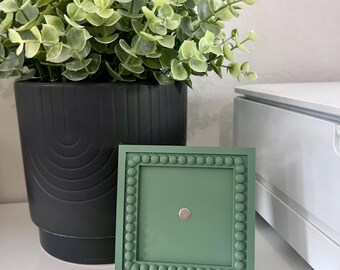 3D Printed Magnet Frame for 2.5" Magnets | Beaded Border Design