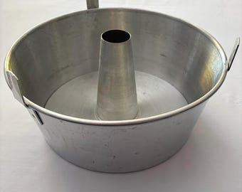 VTG Angel Food Cake Pan - 10x4 inch - Sears - Heavy Weight Aluminum