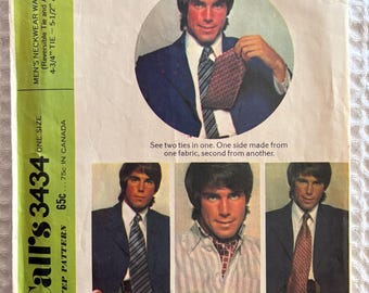 Vintage 1972 McCall’s Reversible Tie and Ascot Sewing Pattern 3424 (Uncut)