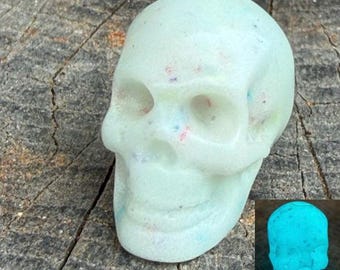 GITD Sprinkle Skull Bead