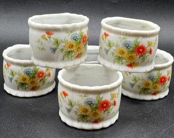 Zestaw 6 pierścieni na serwetki z porcelany Vintage Lefton Japan Floral #01895 Cottagecore
