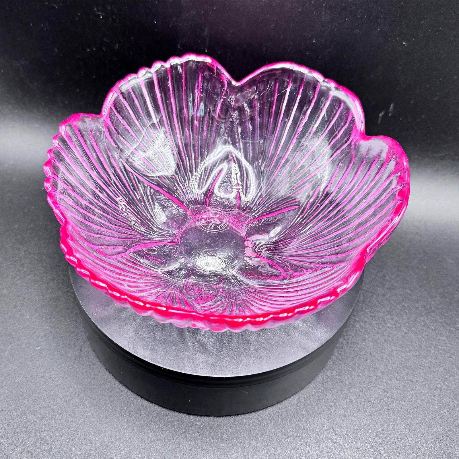 Dalzell Viking Pink Glass Scalloped Flower Bowl Handmade USA Art