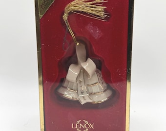 Lenox 2001 Nasze pierwsze świąteczne dzwonki ślubne, porcelanowa ozdoba, pudełko ze złota 24K
