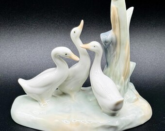 Lladro Nao Ducks Figurine Porcelain Duck Family Cottagecore Handmade Spain Daisa