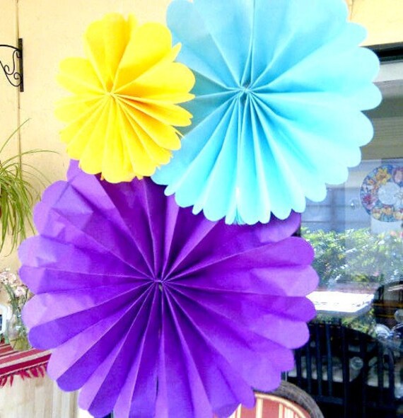 paper pom poms...12 pom wheels...pom medallion...pick your colors Il_570xn