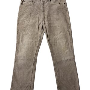 Pantalon Vintage Levi's Velours Côtelé Homme - Taille 36x31, Vert, Style Cloche Années 60/70 - Occasion
