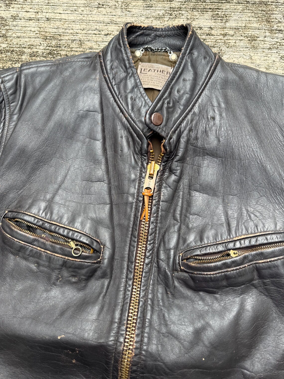 Vintage 1950s-60s Genuine Leather Cafe Racer Jacket, photo 4 sur 5