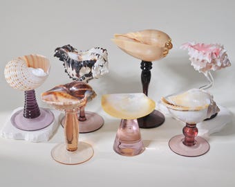 Handmade shell wine glasses, coastal-themed decorations, beach wedding gifts, bachelor party gifts