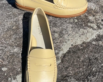 Vestido mocassim bege feminino feito na Itália