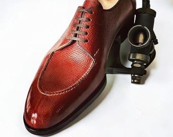 Zapatos Derby de cuero rojo hechos a mano: moda formal masculina a medida