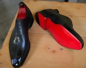 Christian Louboutin Schwarz Leder Oxford Schuhe: Rote Sohle Formelle Schuhe