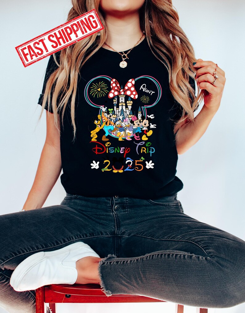 Disney Family Trip 2026 Shirt, Custom Family Vacation Tee, Matching Disney Shirts, Disneyland & Walt Disney World Shirts imagen 5