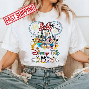 Disney Family Trip 2026 Shirt, Custom Family Vacation Tee, Matching Disney Shirts, Disneyland & Walt Disney World Shirts imagen 3