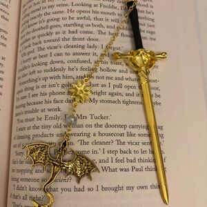 Fantasy Dragon Sword Bookmark – Fourth Wing Inspired Metal Page Marker | Romantasy Book Lover Gift image 3