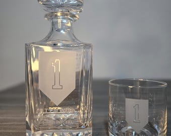 Customizable Army Unit Insignia Decanter and Whiskey Glasses | Military PCS, ETS Gift