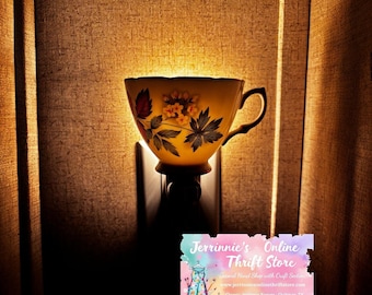 Vintage Fine China Botanical Teacup Night Light – Plug-In
